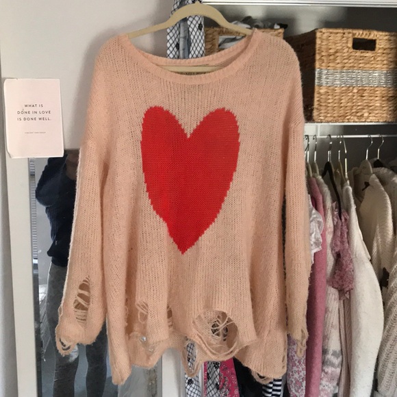 Wildfox Sweaters - wildfox lennon pink heart sweater